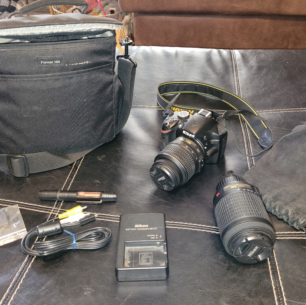 Nikon D D3200 Digital SLR Camera - 18-55mm- 55-200mm - Bundle